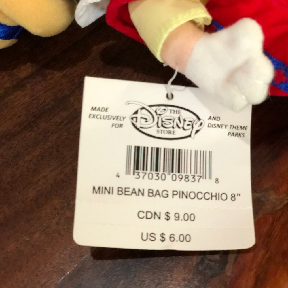 Pinnochio and Geppetto plush set